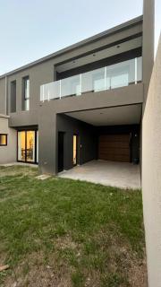 Dúplex con Garage Esperanza - 8