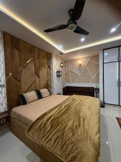 The Buch Signature Stay - 1