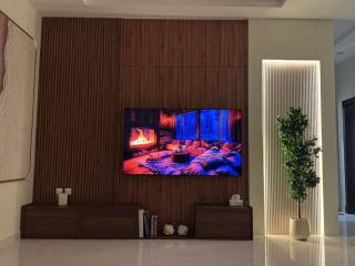 Modern Luxery Stay - 3