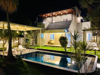 Paradise Pool Villa 30min from Ecity Garden2BHK - 5