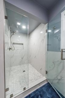 Beautiful Location By The Beach - 6