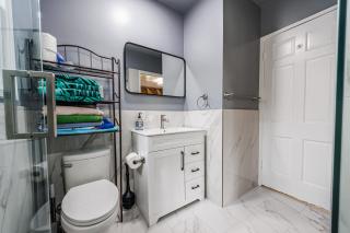 Beautiful Location By The Beach - 4