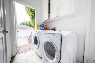 Beautiful Location By The Beach - 2