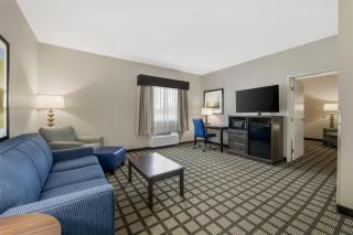 Best Western North Bryant Inn - 4