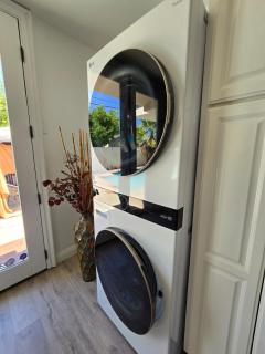 Entire Luxurious Vaulted Haven with Pool - 5