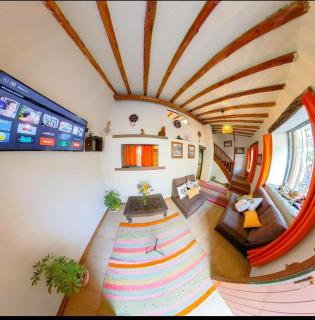 Spacious Family Apartment 3 Min from Main Square - 7