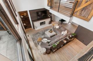 Blue Cedar-Family Friendly 5 Bedroom Home with Lake Access Hot Tub Pool Table and Private Gym - 3