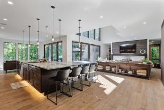 Blue Cedar-Family Friendly 5 Bedroom Home with Lake Access Hot Tub Pool Table and Private Gym - 6