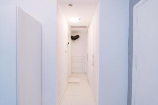 Modern City View Apartment - 7