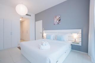 Modern City View Apartment - 0