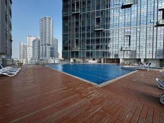 Modern City View Apartment - 9