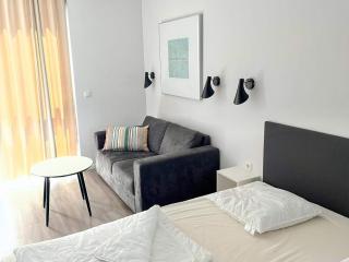 Apartment with Panoramic Marina Views - 5