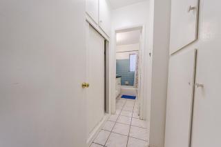 Spacious Single Apt D In Santa Monica - 9