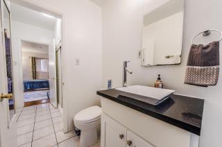 Spacious Single Apt D In Santa Monica - 4