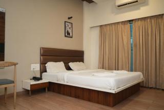 Fortune Resort by Cayana Stays - 6