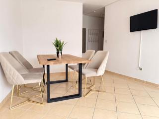 Hirschenhof Apartments - 9