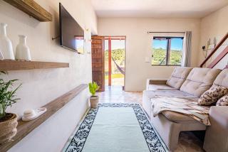 Casa a 900m da Praia, com Churrasqueira, Varanda com Rede e Terreno grande - Imbituba - 0