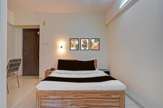 Super Collection O Baner Hillview Pune Formerly Siri Lodge - 5