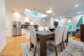 Modern Fountain Square Mansion with Hot Tub & Rooftop Patio- Family Friendly - 3