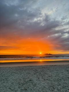 Apartamento Alto Padrão, Praia dos Ingleses Norte - 0