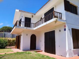 Casa a 1 cuadra de Playa Mansa Piscina y BBQ - 9