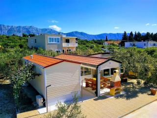Holiday Home Manora Sucuraj Pool Gästehaus by Interhome - 0