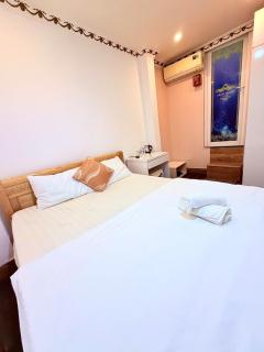 Crown Hotel Bui Vien - 7