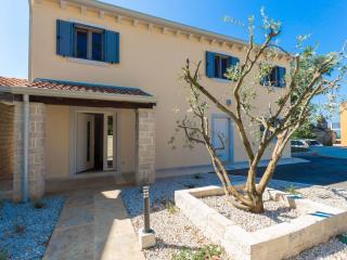 Holiday Home Tolles Ferienhaus in Deklići mit Privatem Pool by Interhome - 7