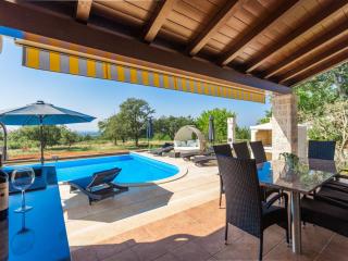 Holiday Home Tolles Ferienhaus in Deklići mit Privatem Pool by Interhome - 4