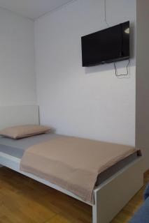 Apartment Zimmer mit Garten by Interhome - 8