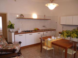 Apartment Gemütliche Wohnung in Castiglione Della Pescaia by Interhome - 5