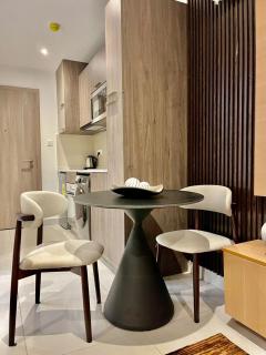 Bantree Apartments Luxury by Cozy - 4