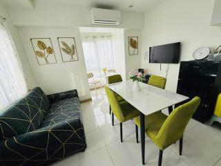 One BEDROOM WITH CITY VIEW - 5