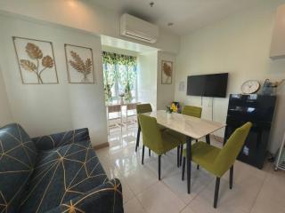 One BEDROOM WITH CITY VIEW - 3