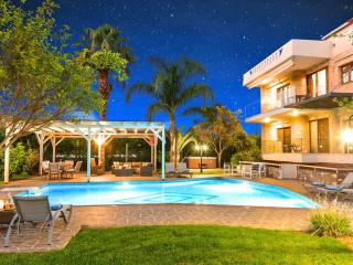 Holiday Home Mirsini Villa Privater Pool Jacuzzi by Interhome - 9