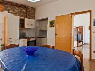 Apartment Helle Wohnung in Santa Maria al Bagno by Interhome - 2