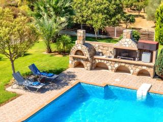Holiday Home Mirsini Villa Privater Pool Jacuzzi by Interhome - 7