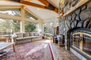 3 Mulligan Hot Tub on Private Deck - 0