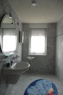 Apartment für 5 Personen in Radewege- Berlin by Interhome - 6