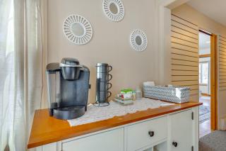 Heart of Five College Consortium! Hadley Home - 1