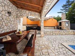 Holiday Home Villa Fortuna für bis zu 9 Personen und mit beheiztem Aussenpool by Interhome - 4