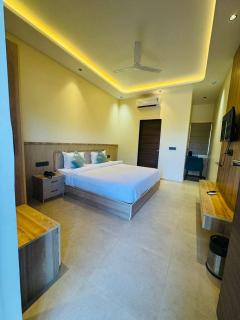 Manobee by Aish Villas - 4