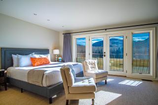 Fairway Twelve Retreat - 5