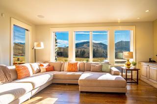 Fairway Twelve Retreat - 3