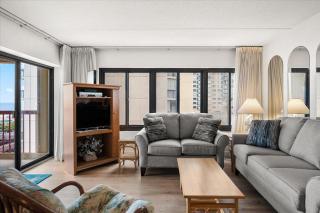 Beautiful Oceanfront 3 Bedroom Rainbow Condo with Outdoor Pool! - 6