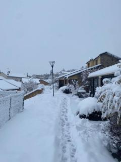 LES FONTANILLES odeillo chalet 60 WIFI & PARKING gratuit exposé plein sud & plein pied , draps & serviettes de toilettes non inclus, sabanas y toallas no incluidos - 0