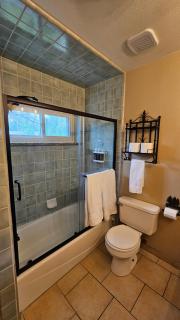 Bass Lake Cabin-Pet Friendly - 8