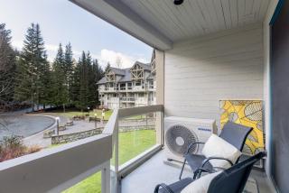 2BR + Sofa Bed | Greystone Lodge | Ski in / Ski out | Split home living | Pool & Hot Tub - 1