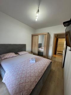 CITY Lux Apartment - 9