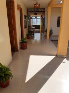 HOTEL CAMELINAS AREA AMARILLA - 2